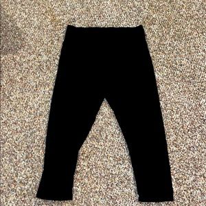 cropped performance leggings